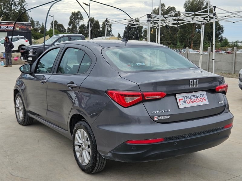 Fiat Cronos Drive 1.8 At 2022 - Imagen 8 de 20