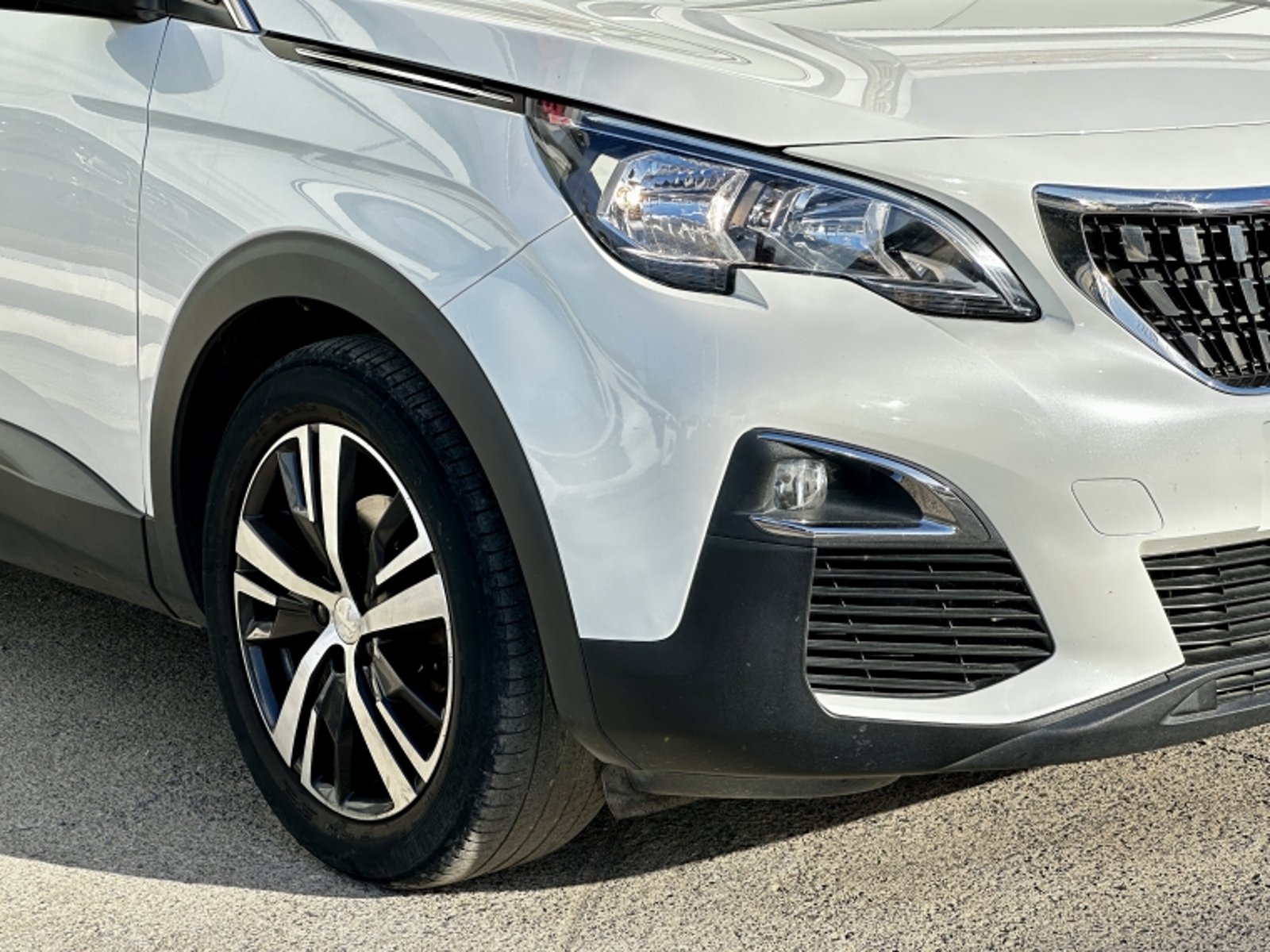 PEUGEOT 3008 Active 1.2 2021 - Imagen 4 de 20
