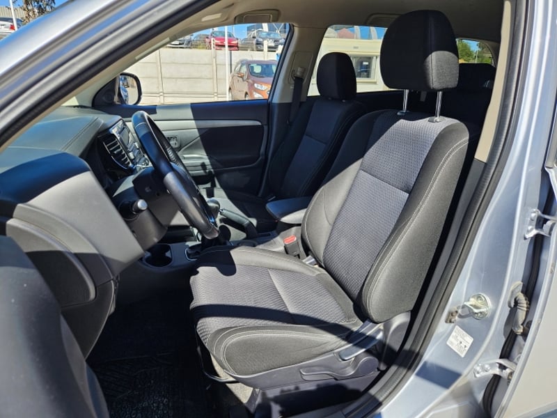 Mitsubishi Outlander 2.0 2015 - Imagen 9 de 20