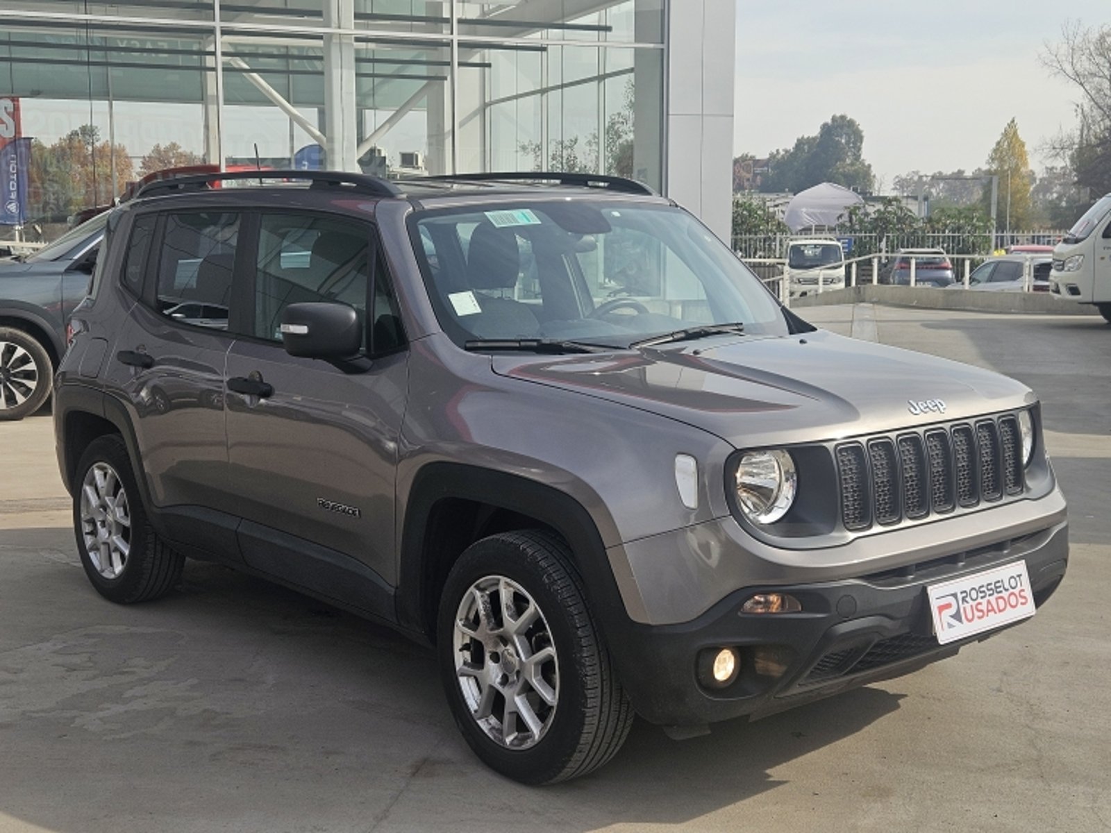 Jeep Renegade Sport 1.8 2023 - Foto 3 de 20