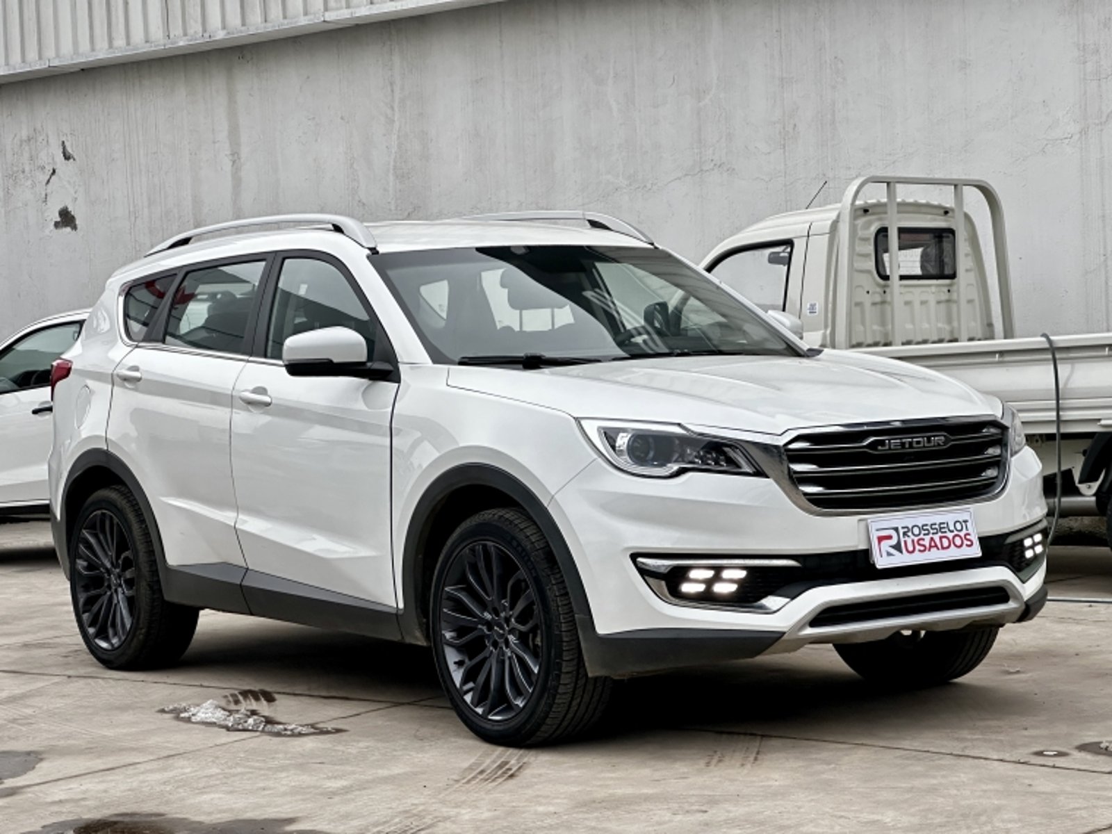 JETOUR X70 Gl 1.5 2022 - Imagen 3 de 20