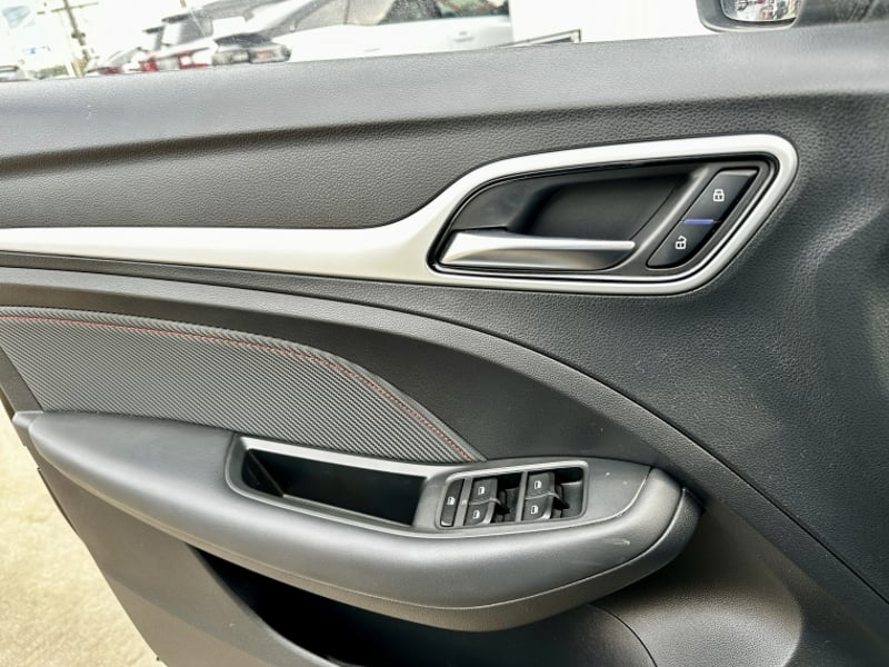 MG Zx 1.5 2022 - Imagen 15 de 20