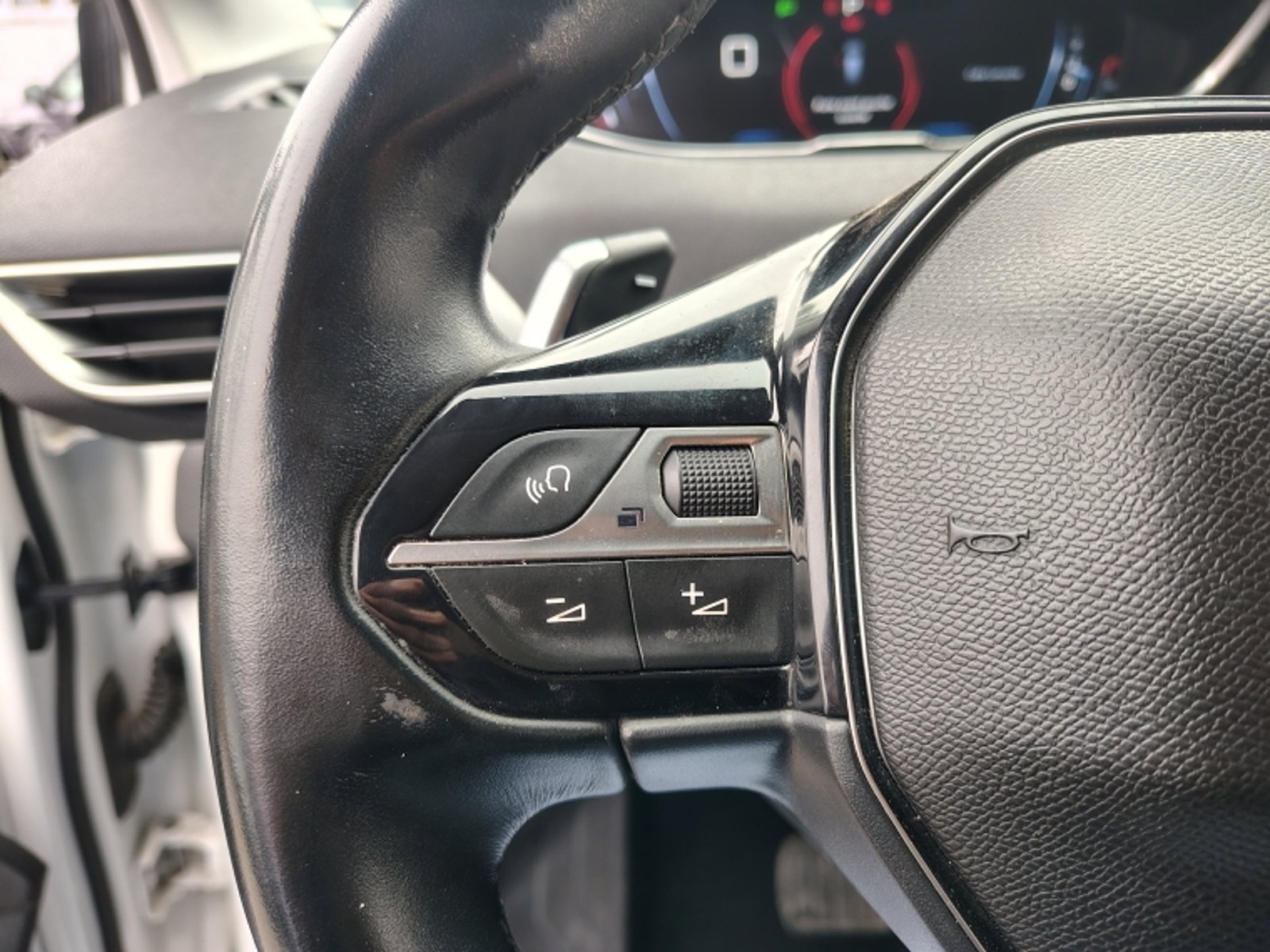 PEUGEOT 5008 Thp 1.6 Aut 2019 - Imagen 14 de 20