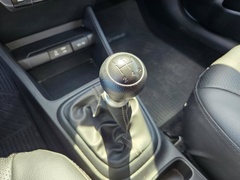 Kia Soluto 1.4 2023 - Imagen 11 de 19