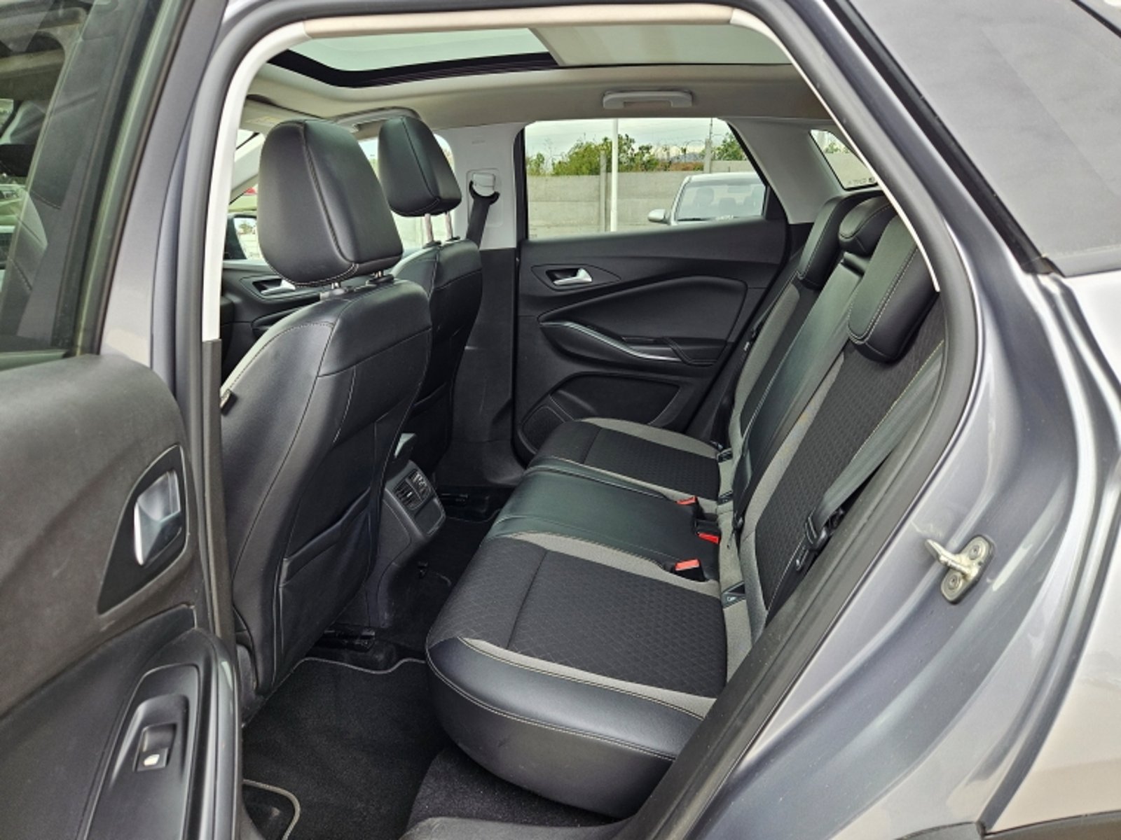 Opel Grandland X Enjoy 1.6 At 2019 - Imagen 8 de 20