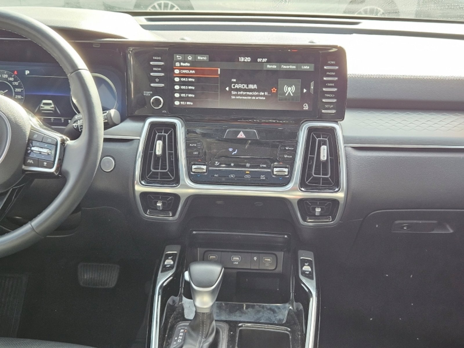 KIA Sorento Ex 2.5 At Ac 4x4 2024 - Imagen 12 de 20