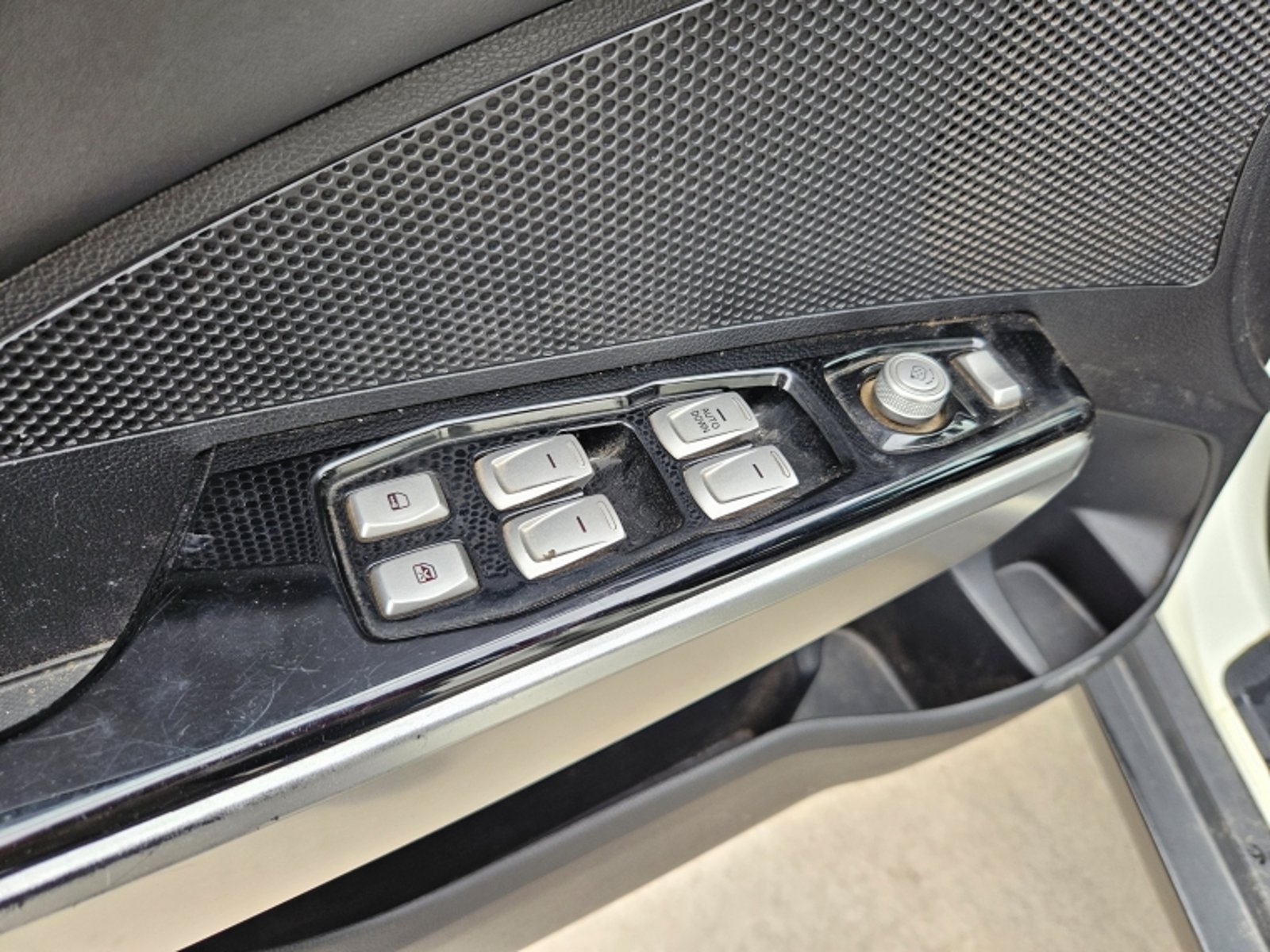 SsangYong Tivoli 1.6 2020 - Imagen 13 de 20