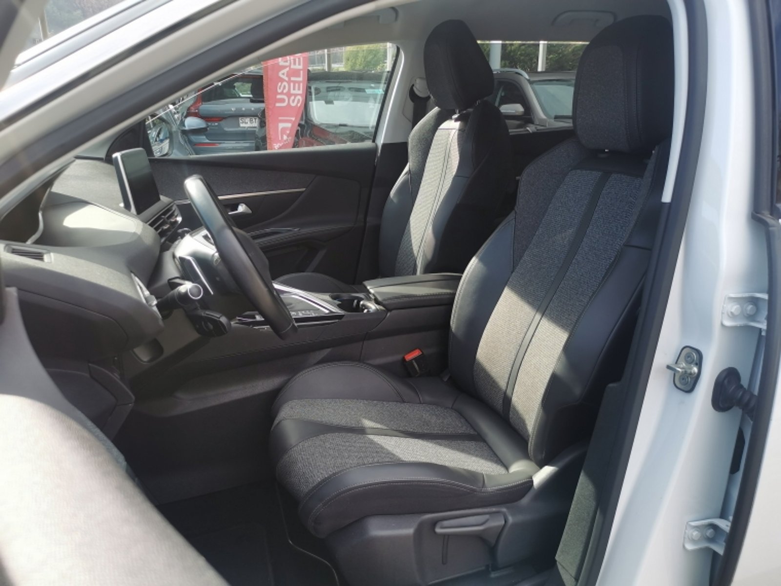 PEUGEOT 5008 Blue Hdi 1.5 At 2021 - Imagen 14 de 19