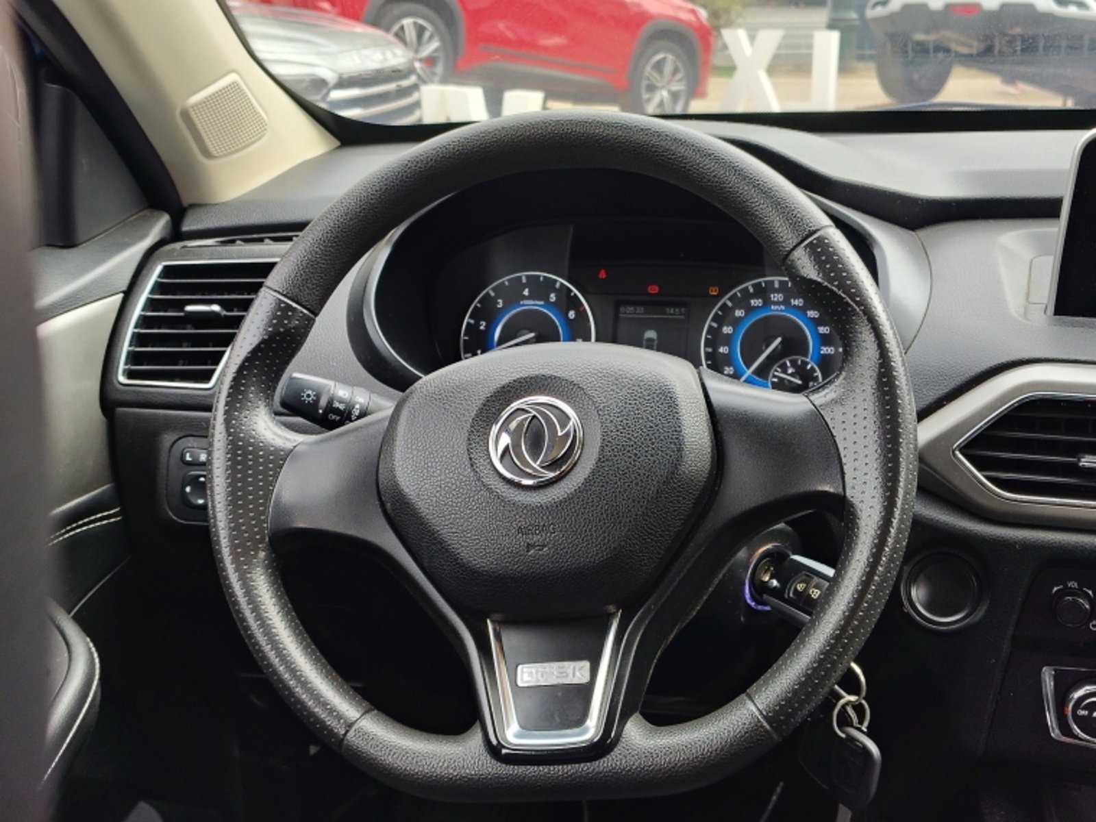DFSK 560 Suv 560 1.8 2023 - Imagen 11 de 19
