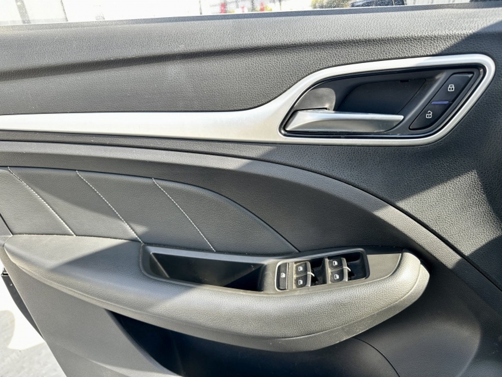 MG Zs 1.5 At 2021 - Imagen 15 de 20