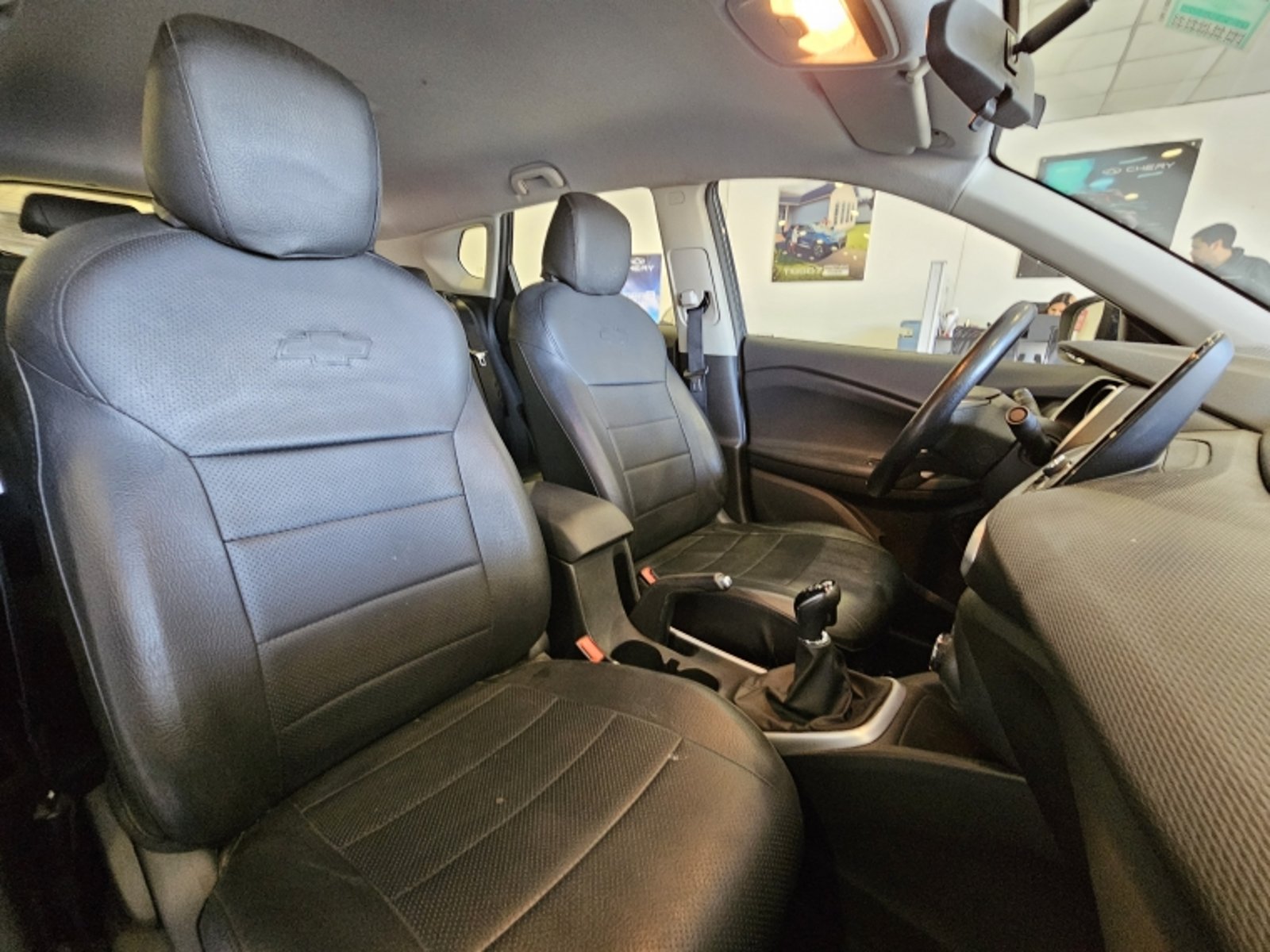 CHEVROLET Tracker 1.2t 2023 - Imagen 17 de 20