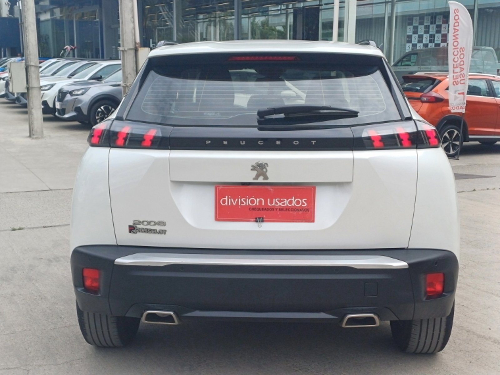 PEUGEOT 2008 Puretech 130 1.2 2023 - Imagen 6 de 19