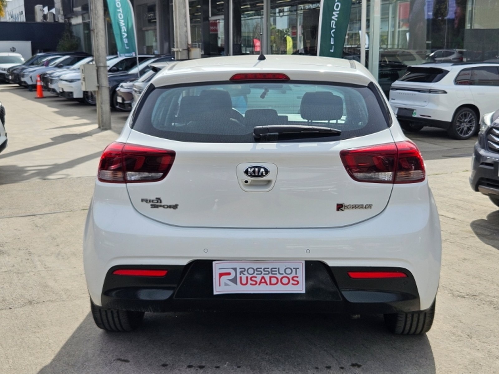 Kia Rio 5 Sport 1.6 2021 - Imagen 19 de 20