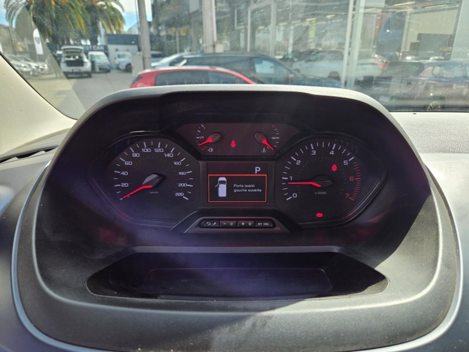Peugeot Rifter Bluehdi 130 1.5 At 2024 - Imagen 14 de 20