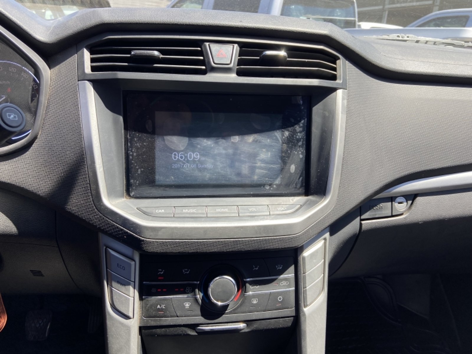 MAXUS T60 Gl 2.8 2021 - Imagen 12 de 20