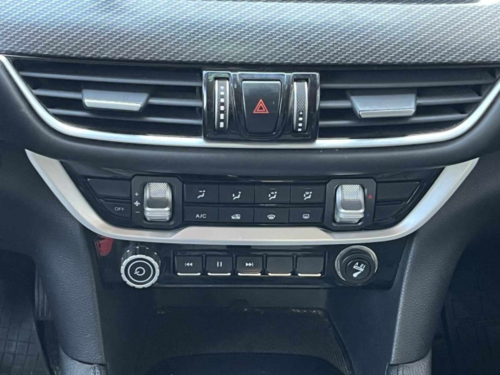 FOTON G7 Mt 4x2 2.0 2024 - Imagen 20 de 20