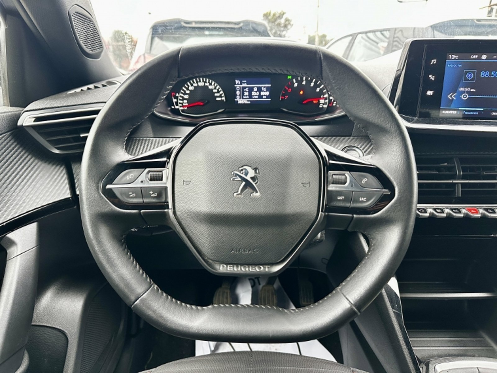 PEUGEOT 2008 Puretech 130 4x2 1.2 2023 - Imagen 10 de 20