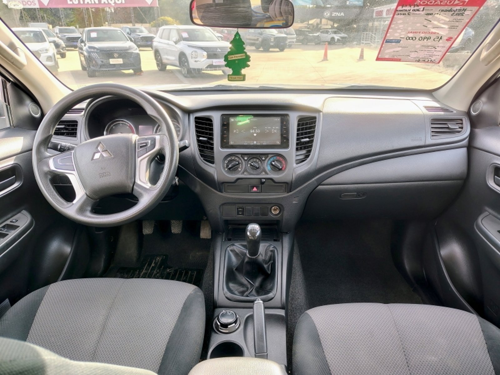 MITSUBISHI L200 D/c 2.4 Katana Crt 4x4 Special Pack 2023 - Imagen 9 de 20