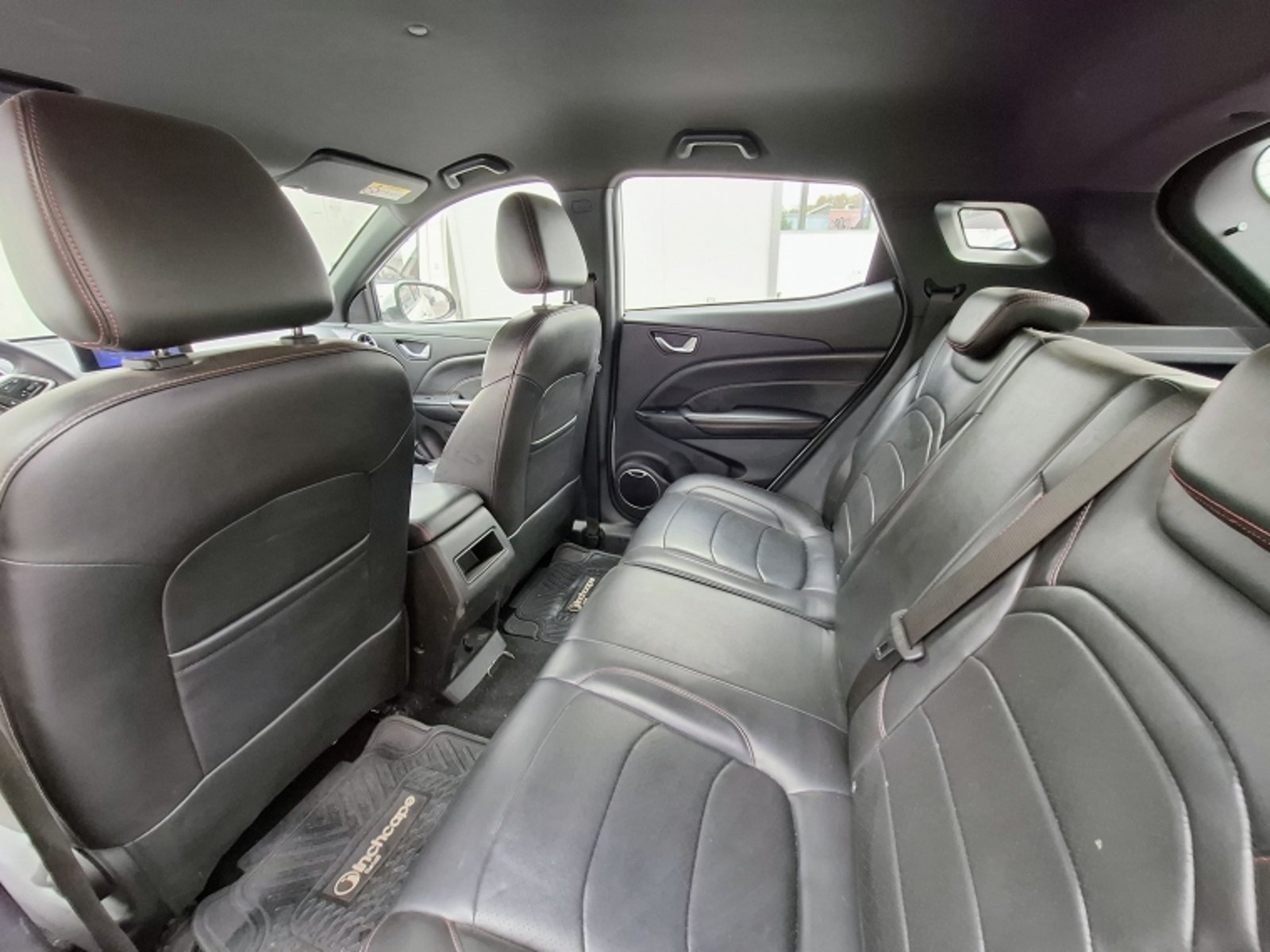 DFSK 500 Suv 500 1.5 2022 - Imagen 18 de 20