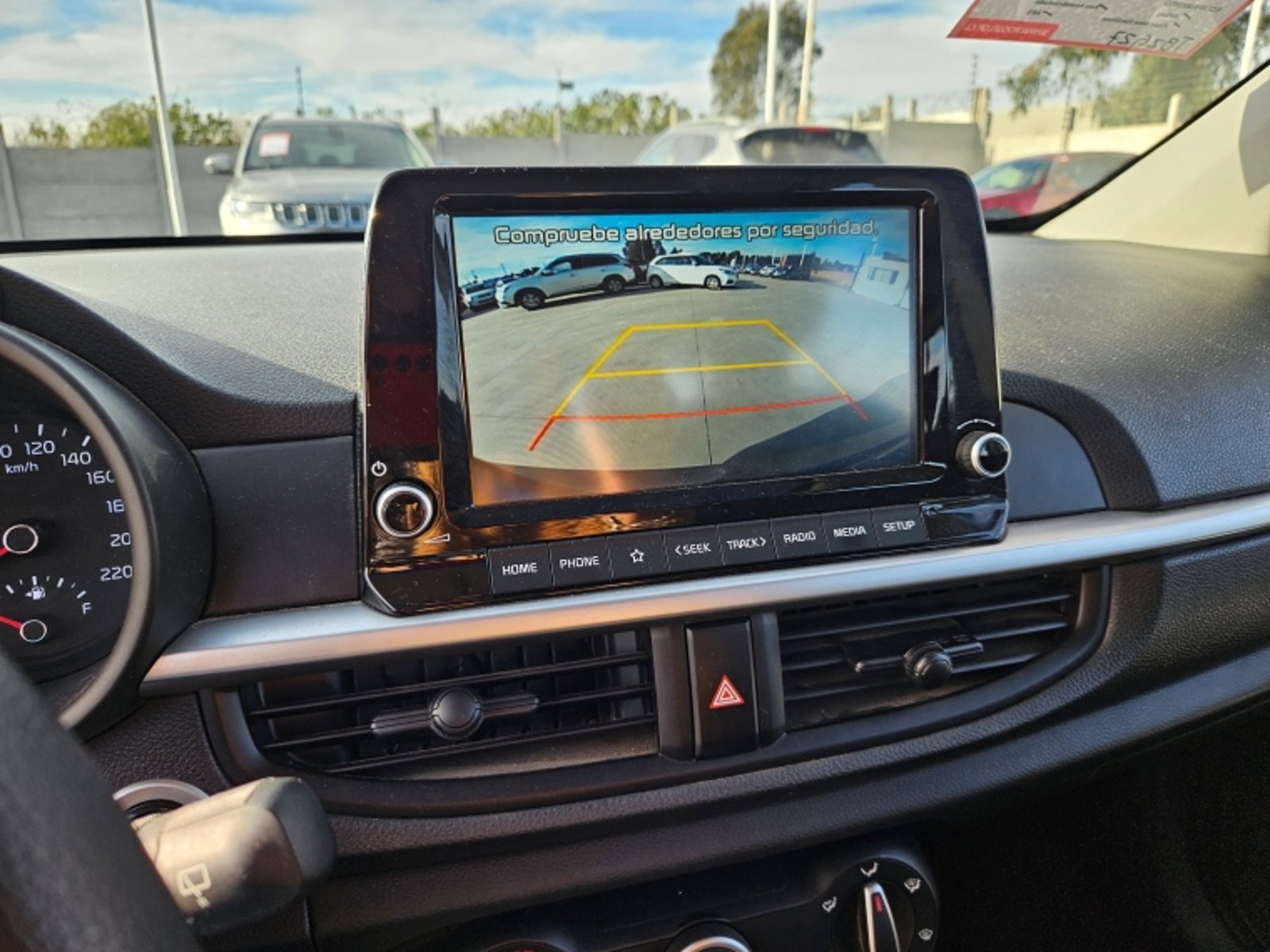 KIA Morning Mpi 1.2 2024 - Imagen 18 de 20