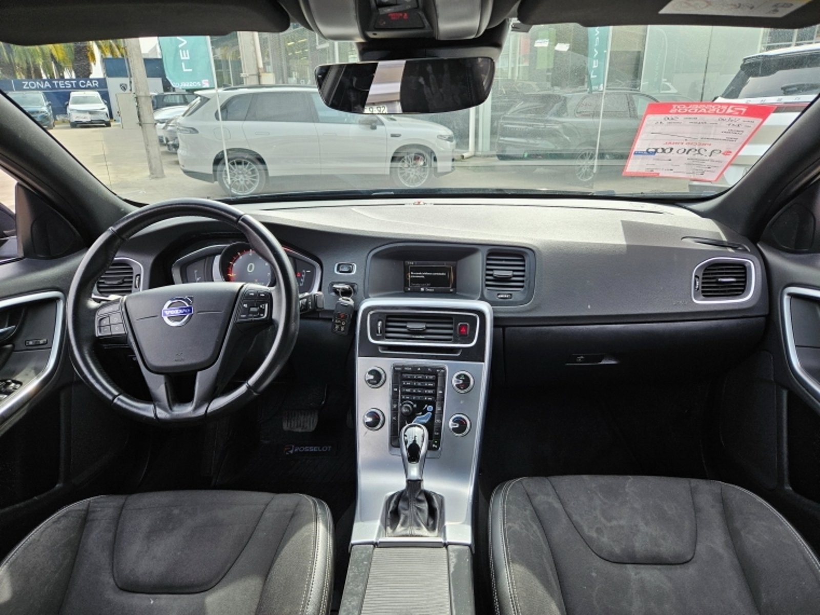Volvo S60 Comfort 1.5 2017 - Imagen 9 de 20