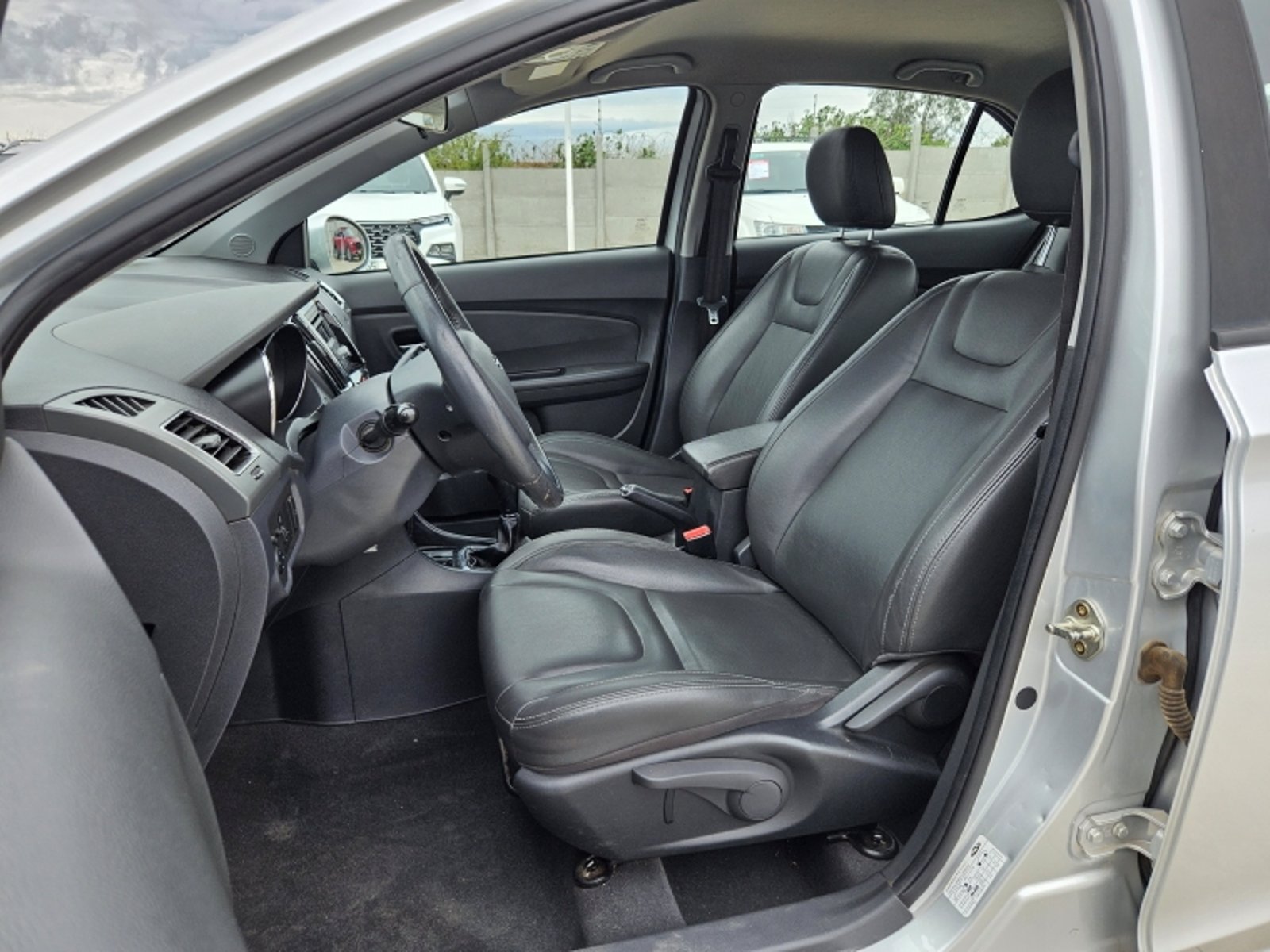 Chery Arrizo 3 Glx 1.6 2017 - Imagen 14 de 20