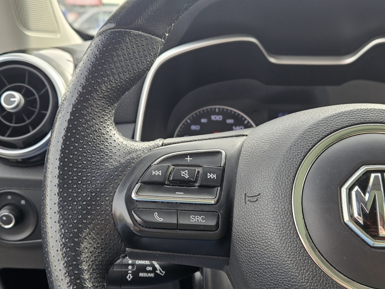 MG Zs 1.5 At 2022 - Imagen 17 de 20