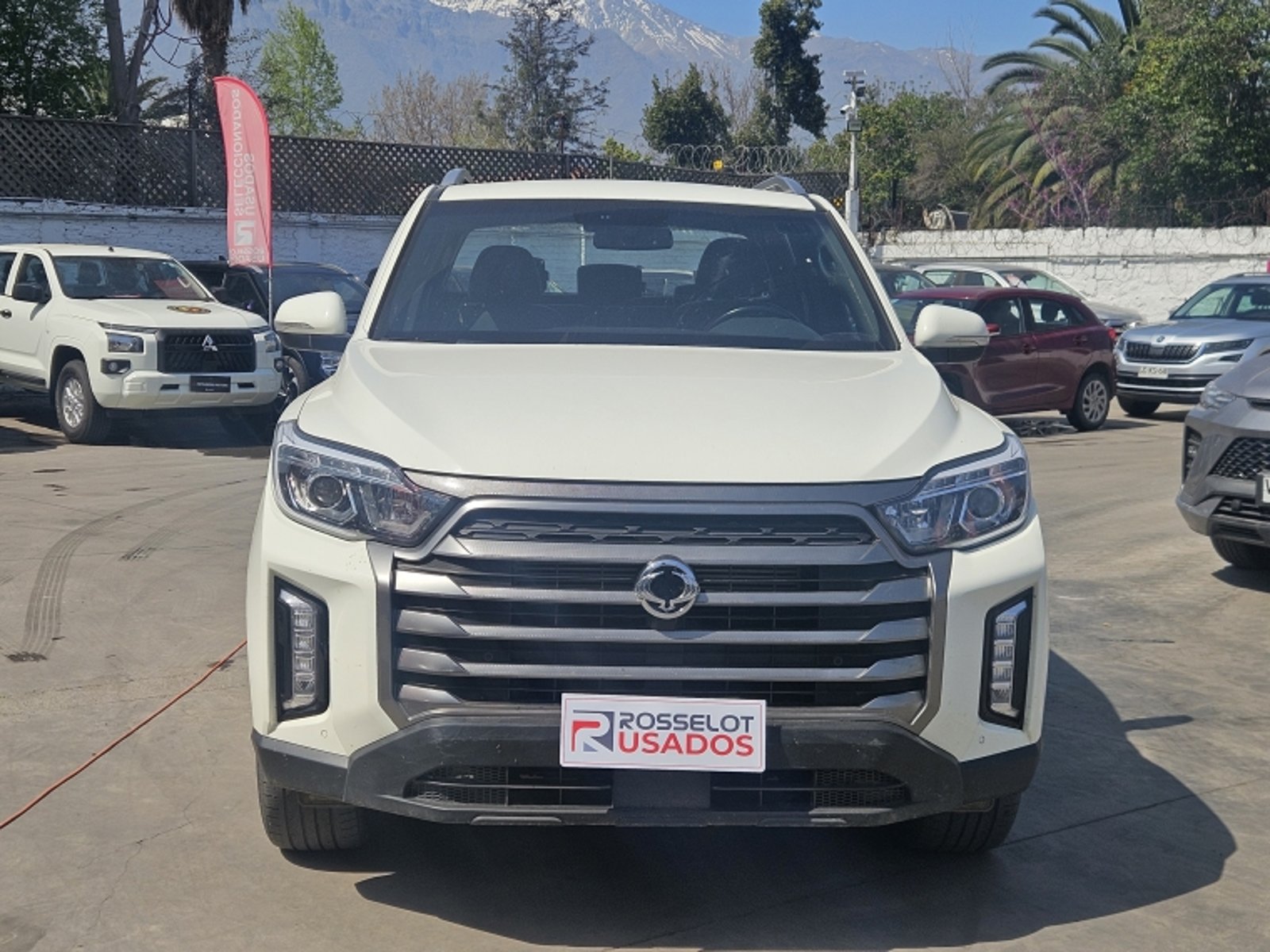 SsangYong Musso Dcab 4x4 2.2 Aut 2024 - Foto 2 de 20