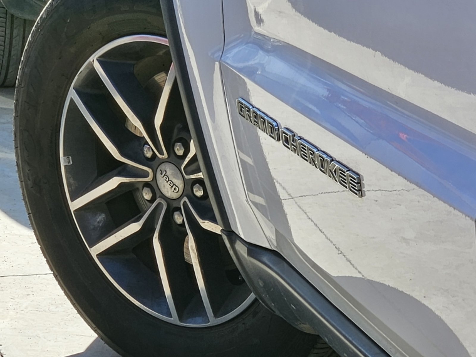 JEEP Grand Cherokee Ltd 4x4 3.6 Aut 2018 - Imagen 6 de 19