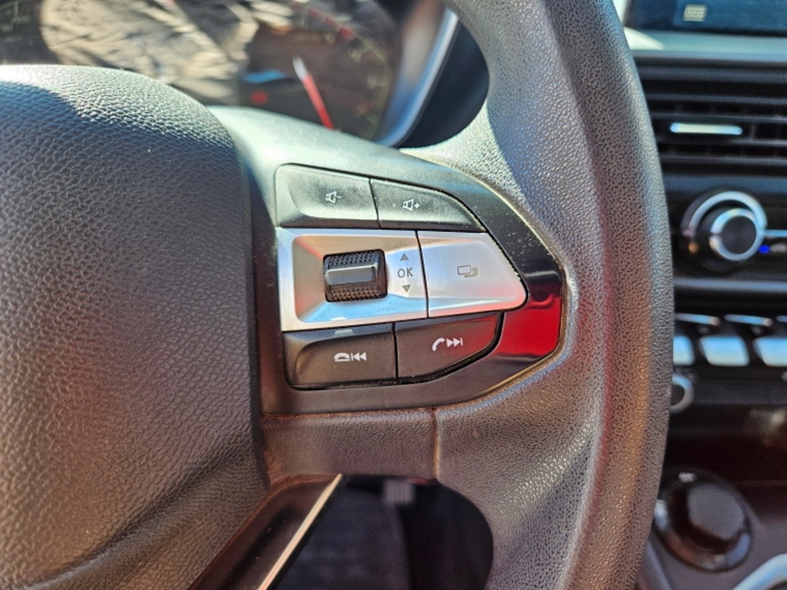 Peugeot Landtrek Active Bluehdi 180 4x4 Euro 6b 2024 - Imagen 13 de 20
