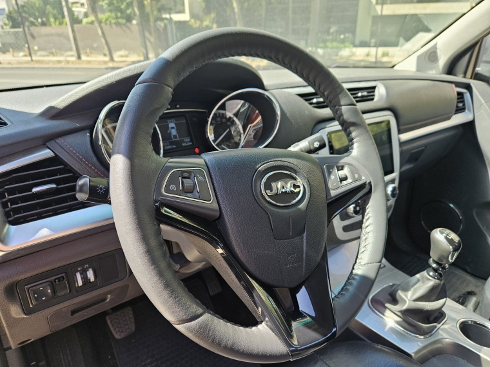 JAC T8 Dcab 2.0 2022 - Imagen 13 de 20