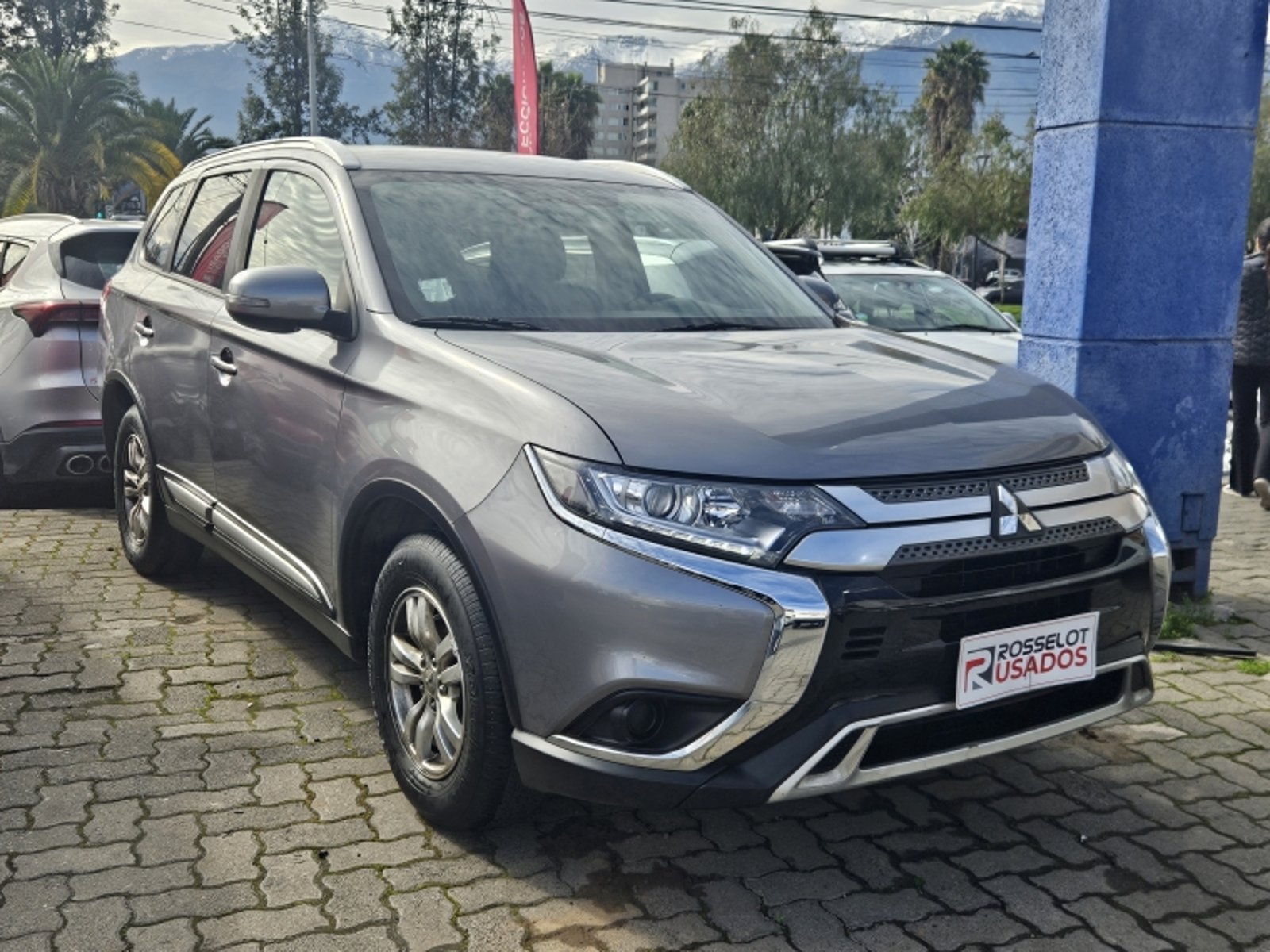 Mitsubishi Outlander 2.0 2021 - Foto 3 de 20