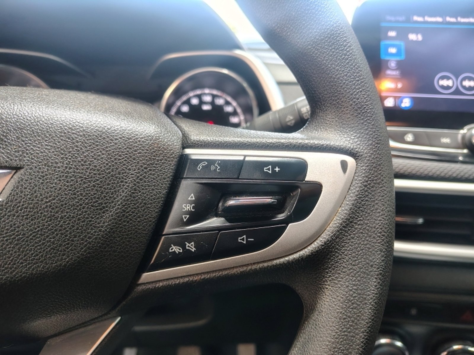 CHEVROLET Tracker 1.2t 2023 - Imagen 17 de 20