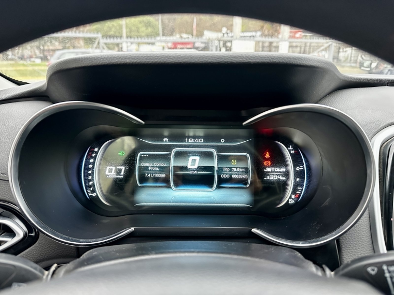 JETOUR X70 Gl 1.5 2022 - Imagen 11 de 20