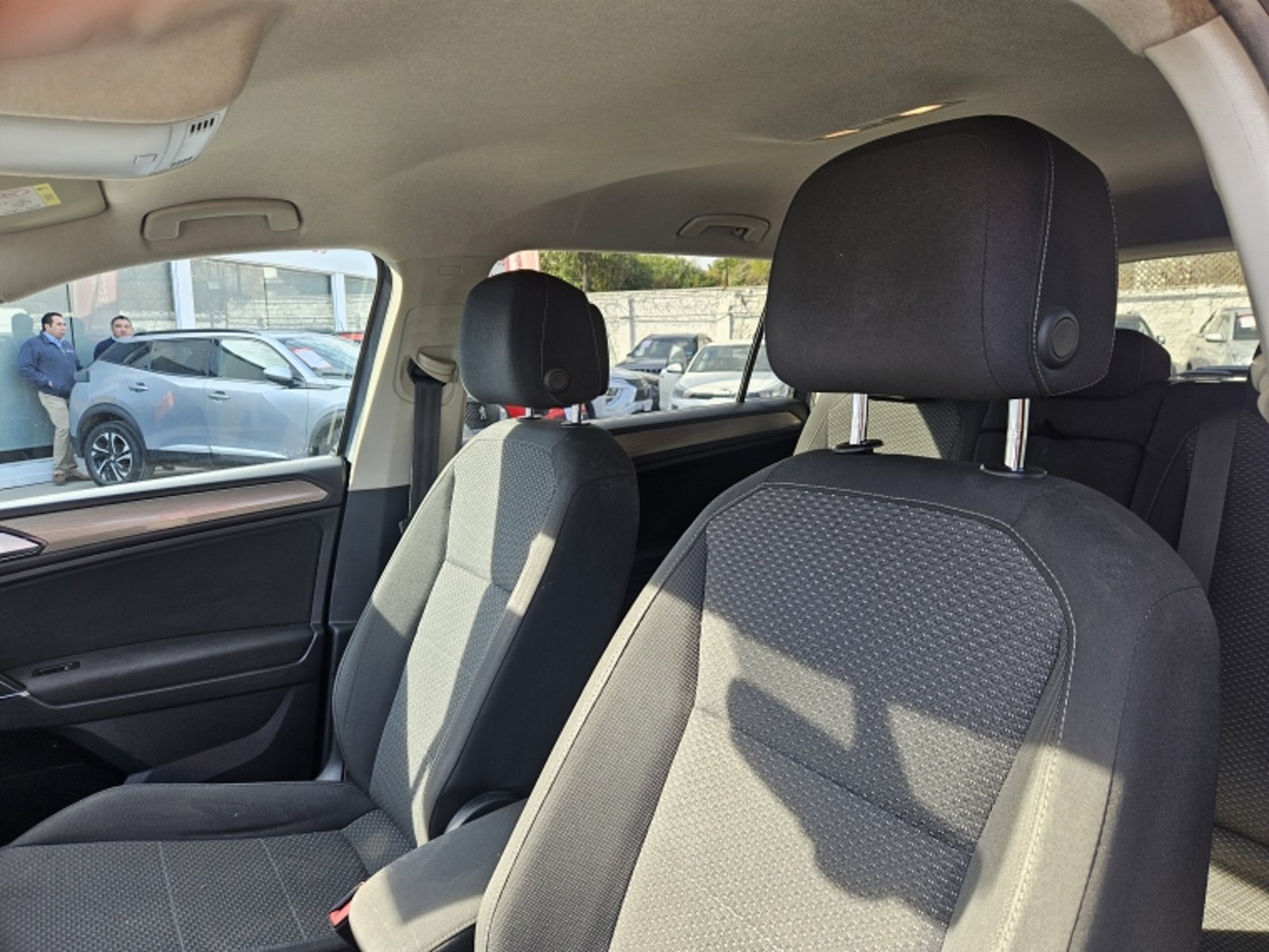 VOLKSWAGEN Tiguan 1.4 Aut 2019 - Imagen 15 de 20