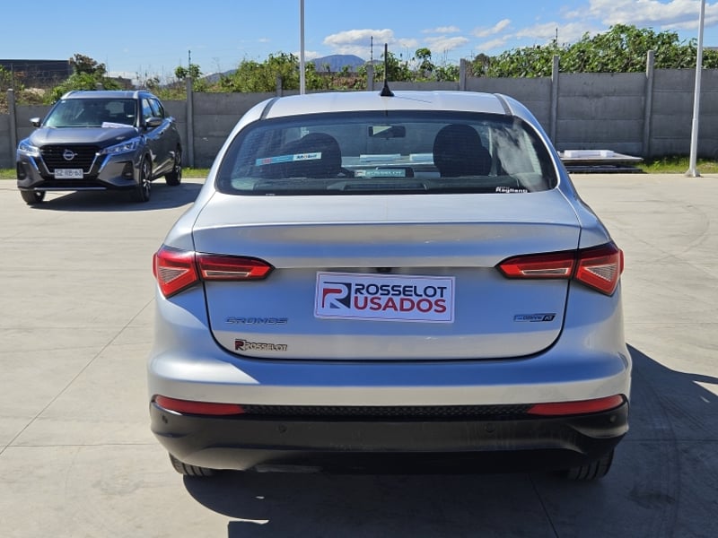 Fiat Cronos Drive 1.8 At 2022 - Imagen 6 de 20