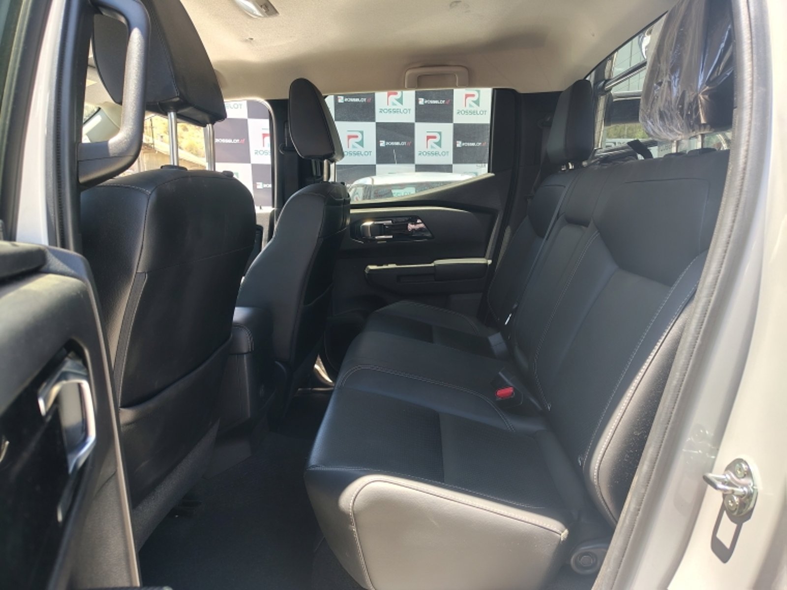 MITSUBISHI L200 New L200 D/c Dakar Xr Aut 2.4 4x4 2025 - Imagen 8 de 20