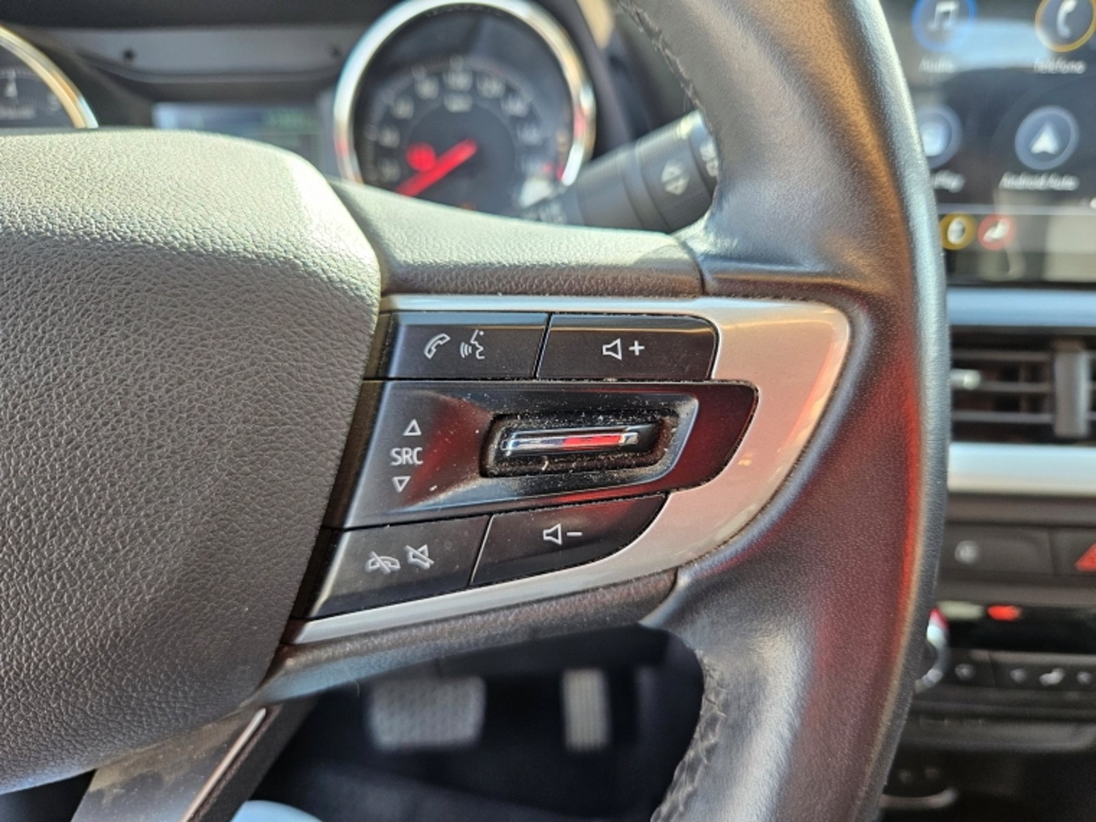 Chevrolet Montana 1.2 Aut 2023 - Imagen 14 de 19