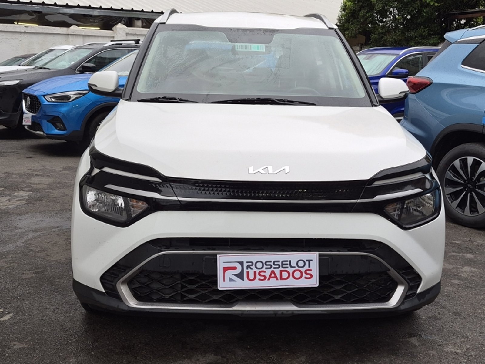 Kia Carens Lx 1.5l 6mt 7p 2023 - Foto 2 de 20