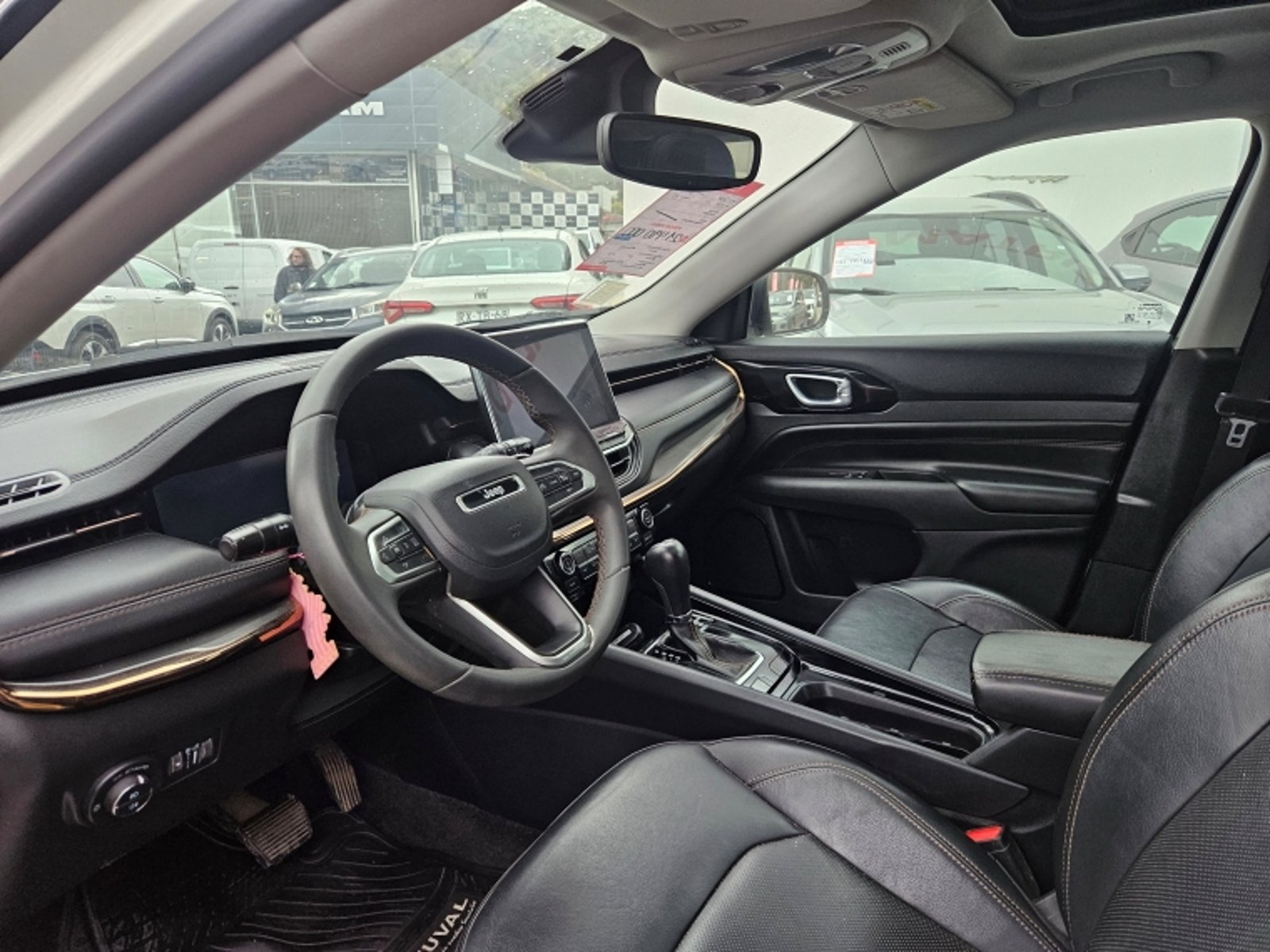 Jeep COMPASS New Compass Limited 4x2 At 1.3t 2022 - Imagen 13 de 20