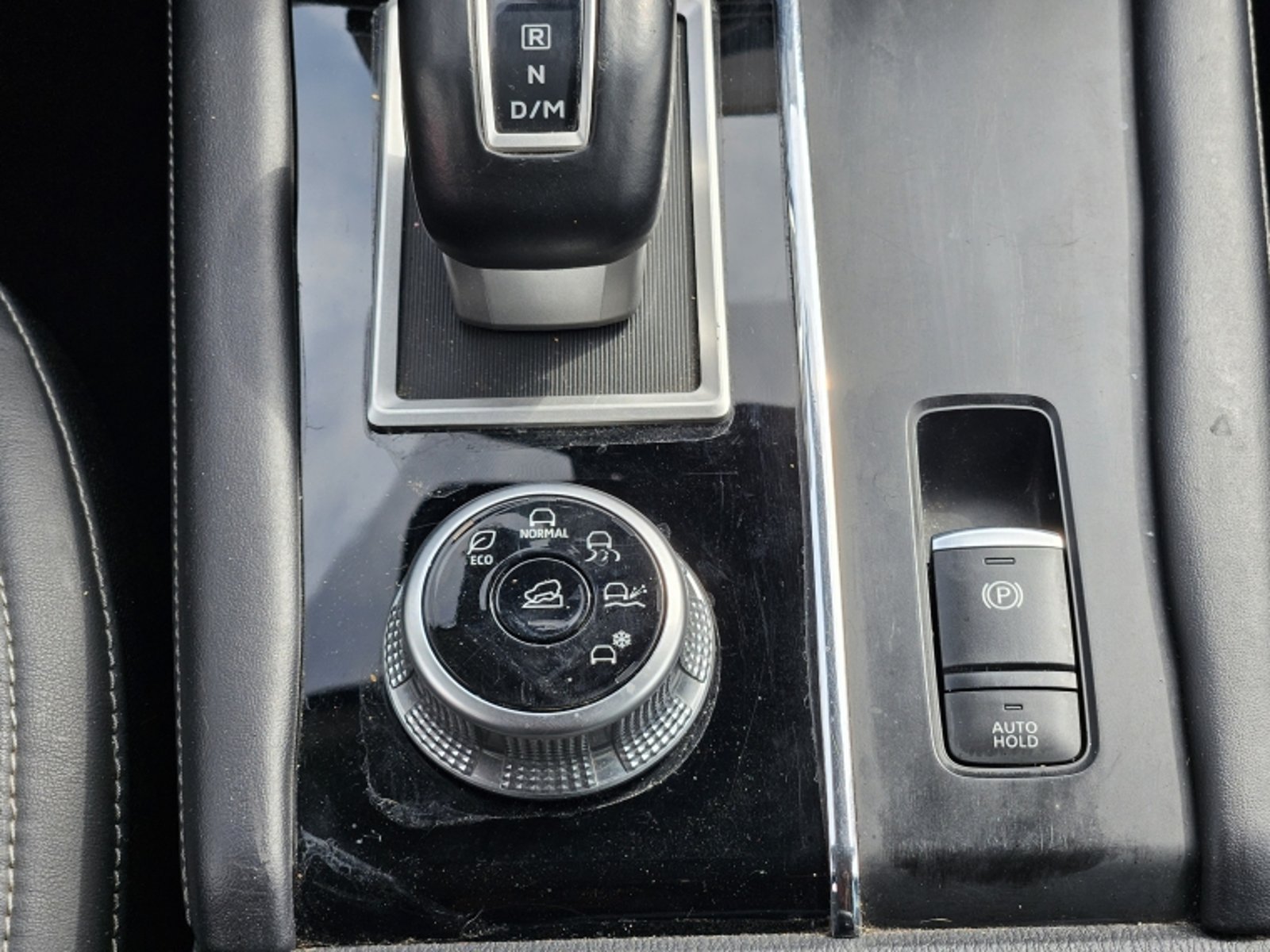 MITSUBISHI Outlander Glx 2.5 Aut 2023 - Imagen 13 de 20