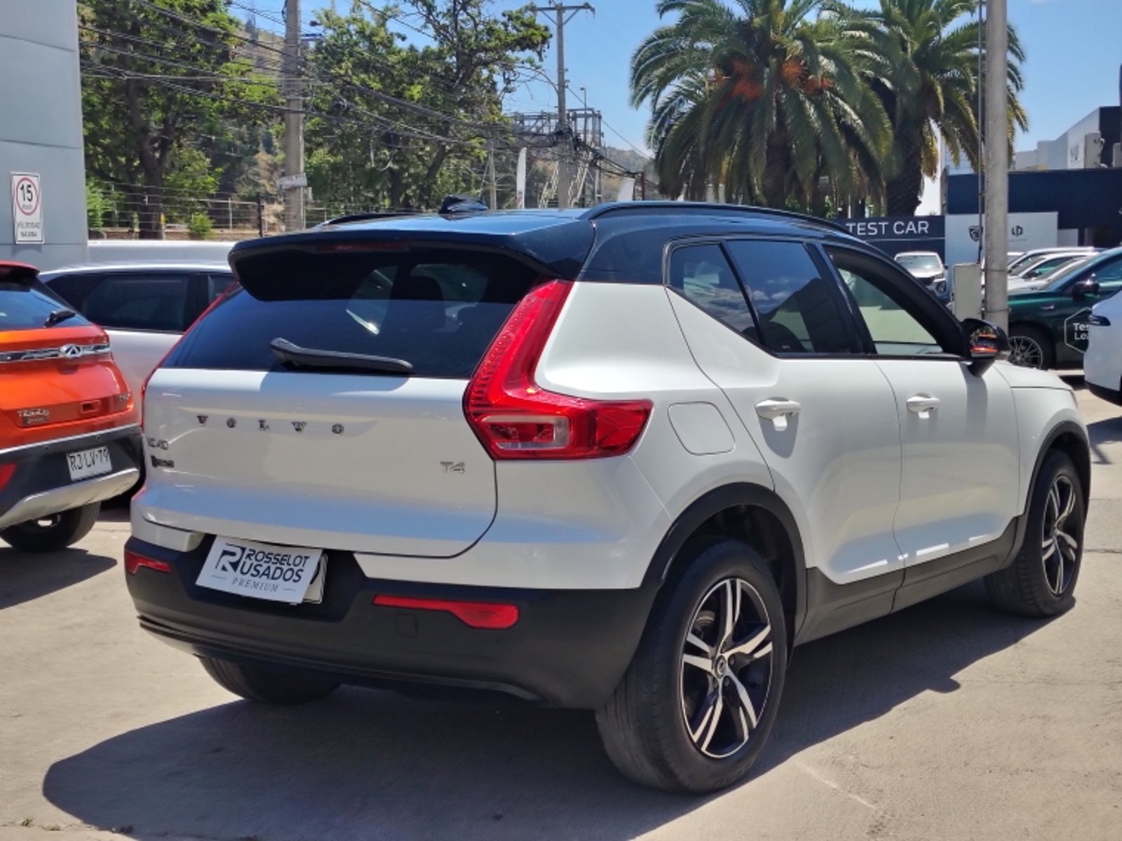 Volvo Xc40 T4 Fwd 2.0 Aut 2021 - Foto 4 de 20