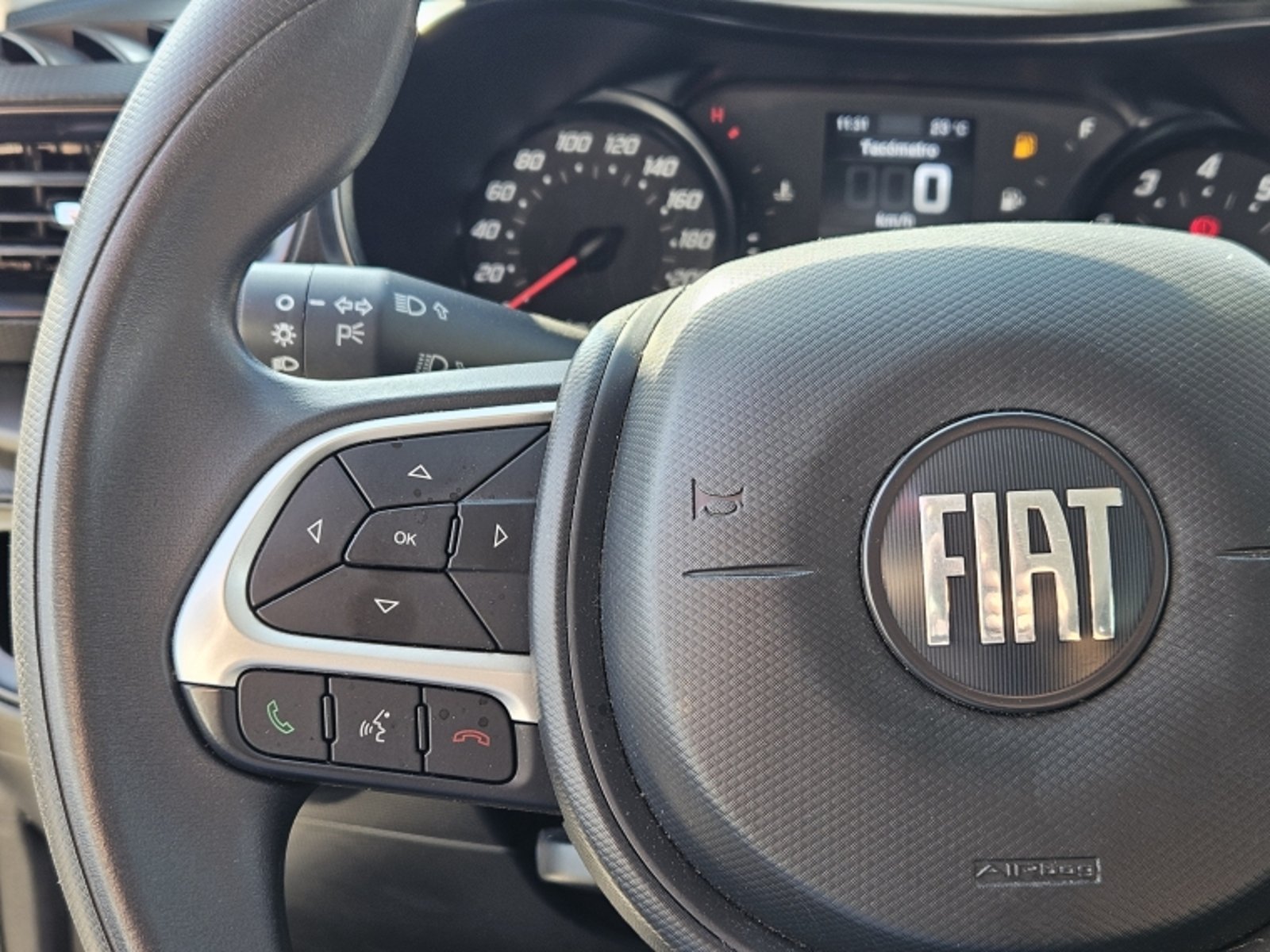 FIAT Argo Drive Elx 1.3 Gse 5p Bz Mt 2023 - Imagen 16 de 20