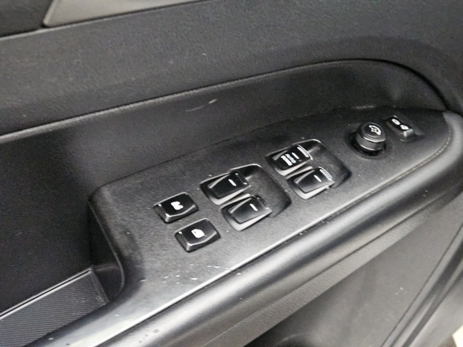 SSANGYONG GRAND MUSSO Musso Grand Glx 2.2 Td 4x4 6mt - Ql712 Euro 6 Urn Sa De Mn 2024 - Imagen 15 de 20
