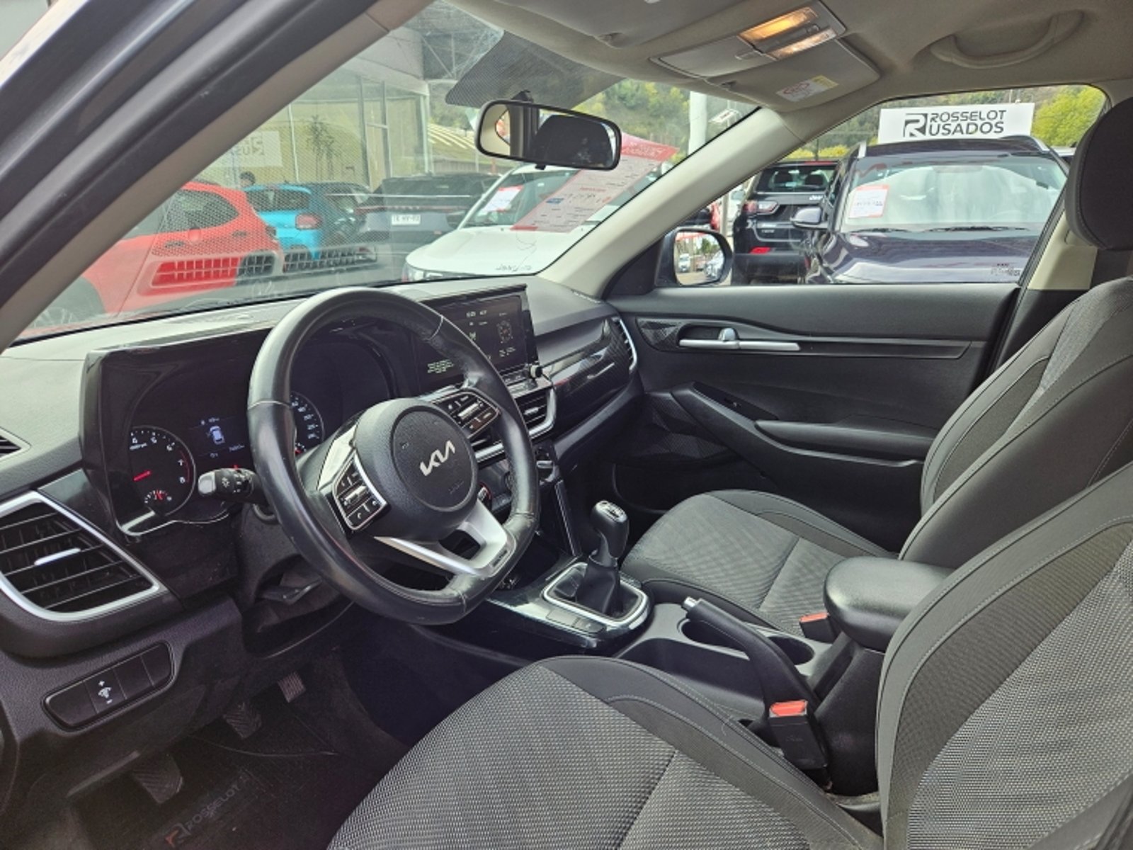 Kia Seltos Mpi 6mt 1.6 2022 - Imagen 12 de 20