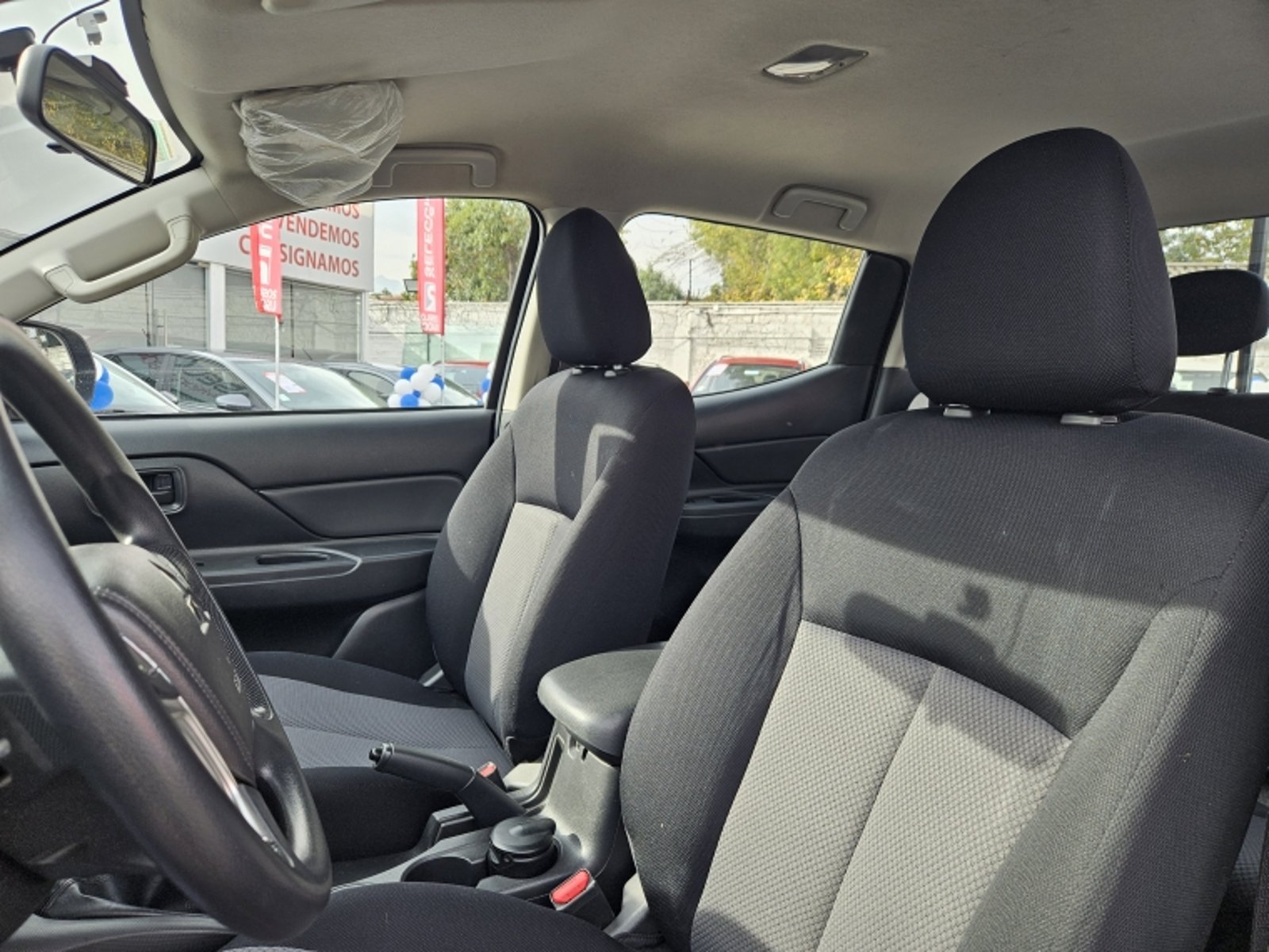 MITSUBISHI L200 Work Cr Wf 2.4 2023 - Imagen 15 de 20