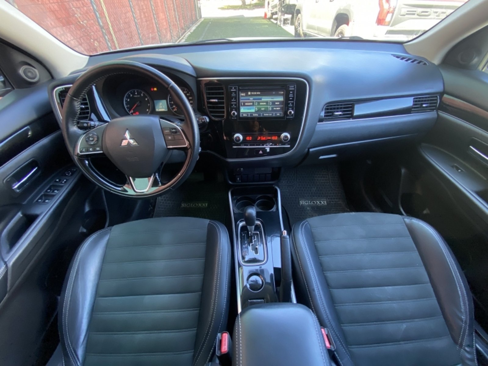 MITSUBISHI Outlander Cvt 2.0 Aut 2022 - Imagen 18 de 20