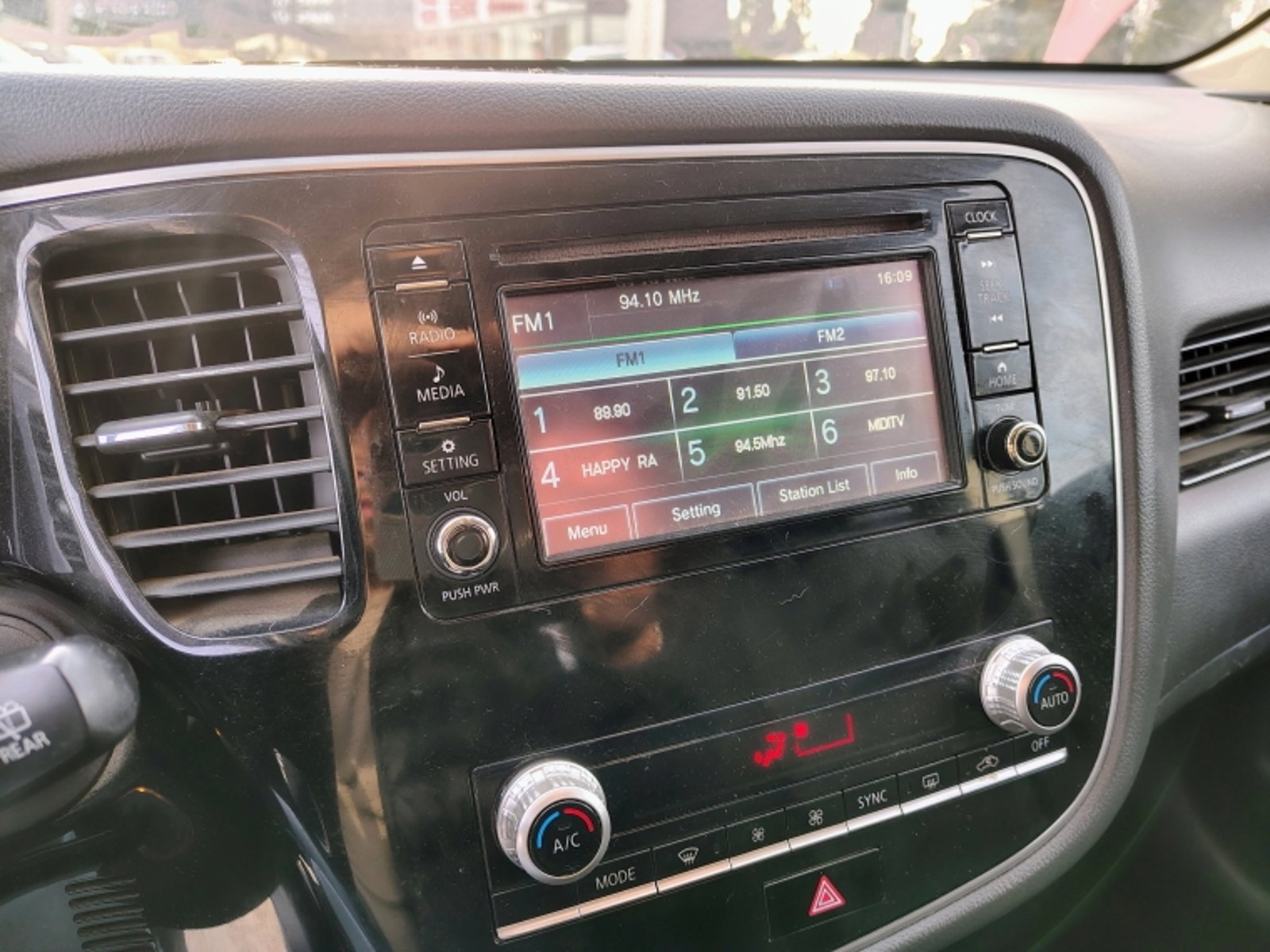 MITSUBISHI Outlander 2.0 2021 - Imagen 17 de 20