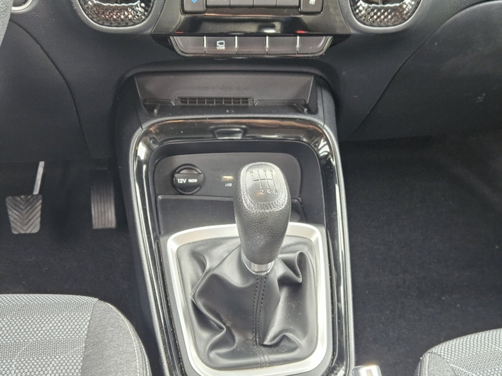 KIA Sonet Ex 1.5l 6mt 2023 - Imagen 12 de 20