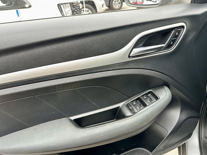 MG Zs 5p 1.5 2022 - Imagen 15 de 20